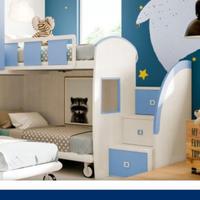 Letto a soppalco con scaletta e armadio