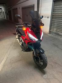 Xadv 750