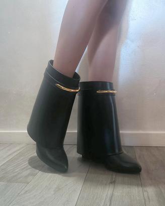 Givenchy Shark Pinch Ankle Boot 39 Nuovi –full set