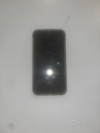 iPhone 11 usato 2 anni con cover e copri fotocamer