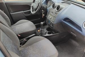 auto Ford Fiesta 1400 TDCI