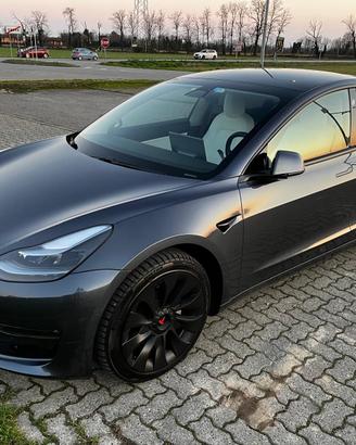 Tesla model 3 - Dual Motor Awd - Long Range