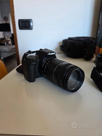 Fotocamera canon 200D corpo macchina + batterie