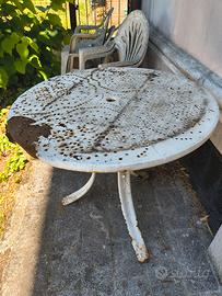tavolo da giardino vintage