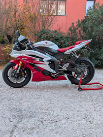 Yamaha r6