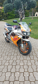 Cbr 900