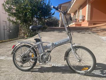 Bicicletta elettrica a pedalata assistita