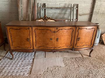Credenza chippendale