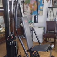 Attrezzatura da palestra multifunzione