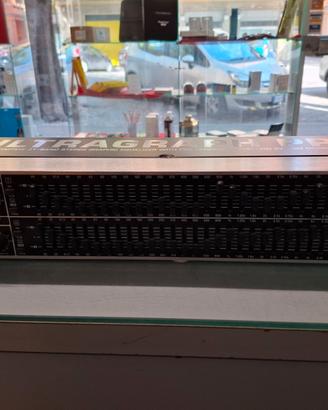 EQUALIZZATORE GRAFICO BEHRINGER ULTRAGRAPH PRO