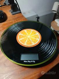 Bilancia digitale per cucina.