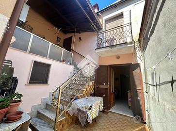 CASA DI CORTE A CERVINARA