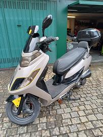 Kimco dink 200i 