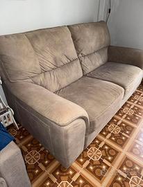 Divano tre posti tortora