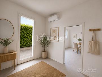BILOCALE RISTRUTTURATO CON GIARDINO