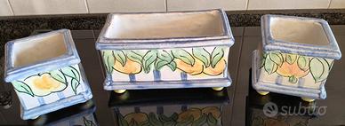 Set di piccoli porta vasi in ceramica 