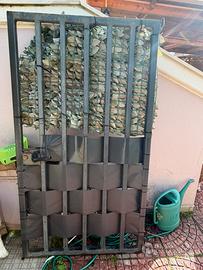 Cancello pedonale in ferro con serratura