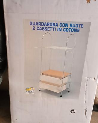 appendiabiti con cassetti