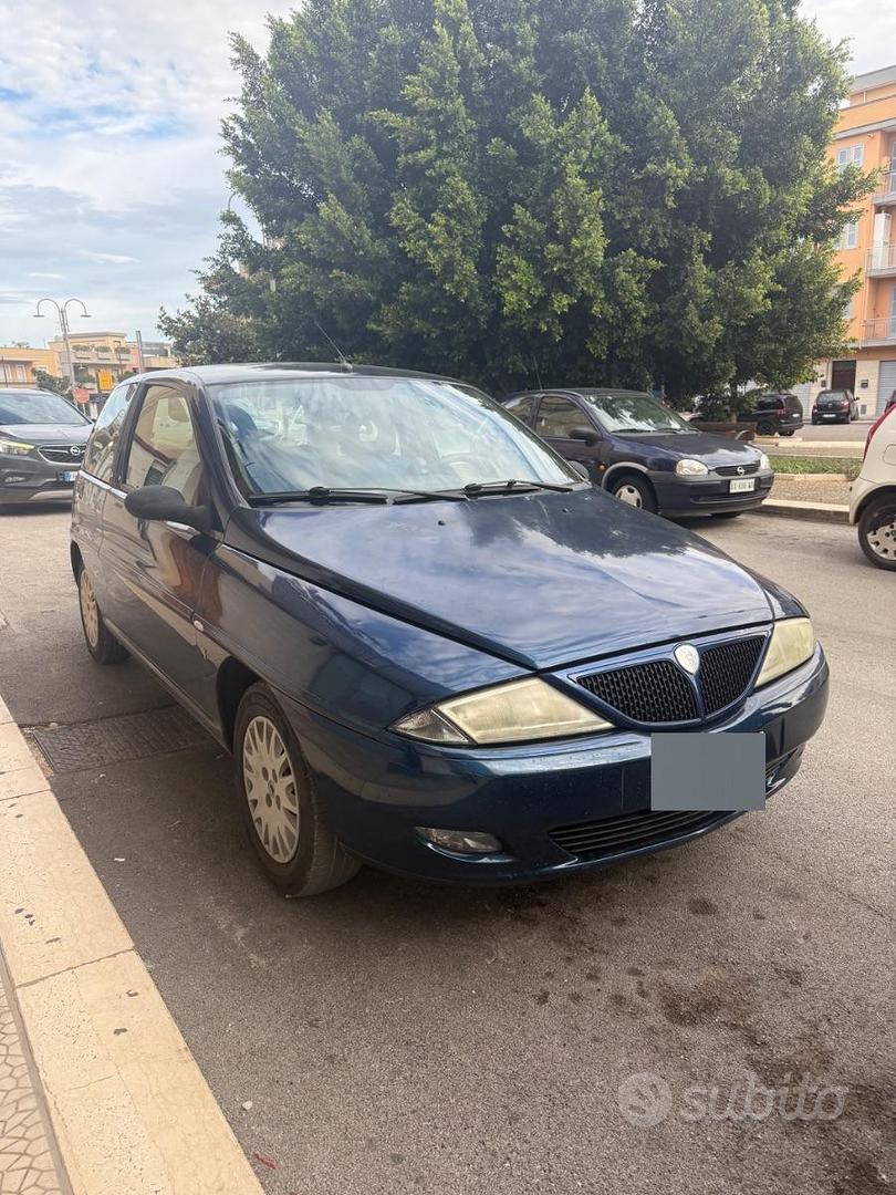 Lancia Y