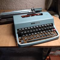 Macchina da scrivere Olivetti Lettera 32