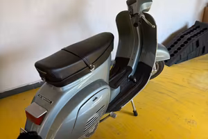 Vespa 50 special