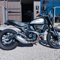 Ducati Scrambler Icon 800 - 2021 - 14.000 km - Ide