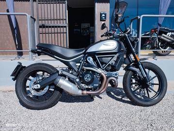 Ducati Scrambler Icon 800 - 2021 - 14.000 km - Ide