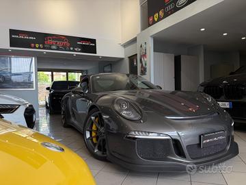 Auto italiana, prima vernice tutto originale, tagl