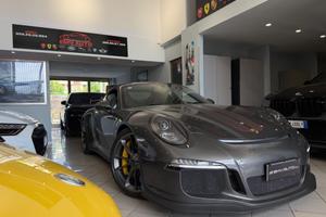 Auto italiana, prima vernice tutto originale, tagl
