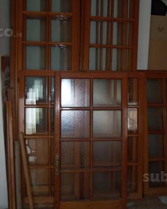 N' 5 Infissi in legno usati - poco usurati
