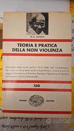 Libro vintage Teoria e pratica della non violenza