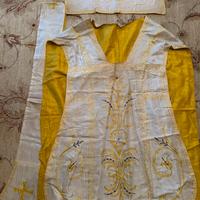 Antica pianeta sacerdotale in seta + stola e velo