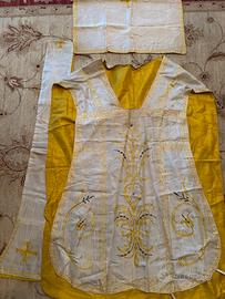 Antica pianeta sacerdotale in seta + stola e velo