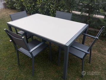 tavolo da giardino 