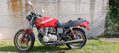 Moto d'epoca Suzuki katana 550
