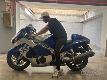 Suzuki Hayabusa (340km/h) 