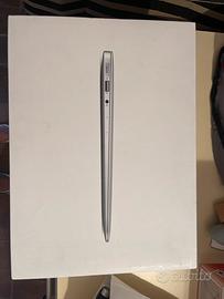 Macbook air usato