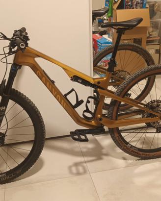 mountanbike  Canyon lux trail cf7  biammortizzata 