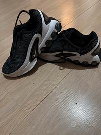 Nike air MAX Dn 35,5