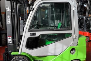 Muletti carrelli elevatori