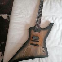 chitarra elettrica Explorer metal