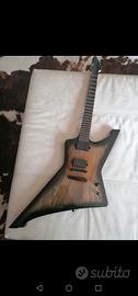 chitarra elettrica Explorer metal