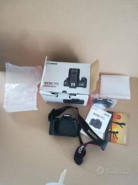 CANON EOS 77D  solo corpo