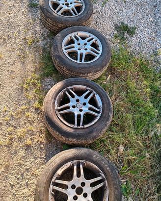 Cerchi in lega e gomme nuove 195/65 R15
