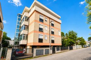 4 LOCALI A GIULIANOVA