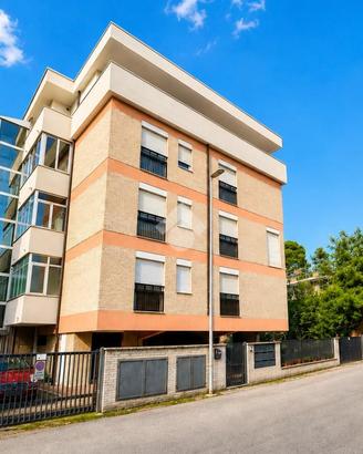 4 LOCALI A GIULIANOVA