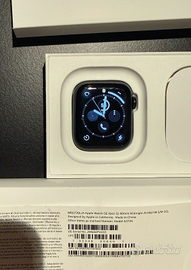 Apple Watch SE GPS + Cellular 40 mm