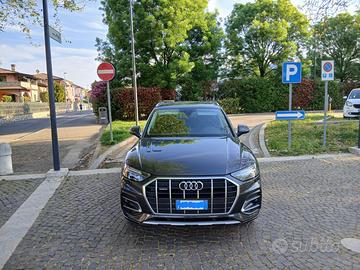Audì Q5 40 quattro 2.0 204 euro 6D