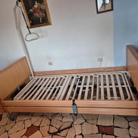 letto ospedaliero motorizzato TERMIGEA LE1-F + mat