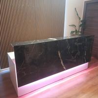 Arredi Bancone Reception su misura